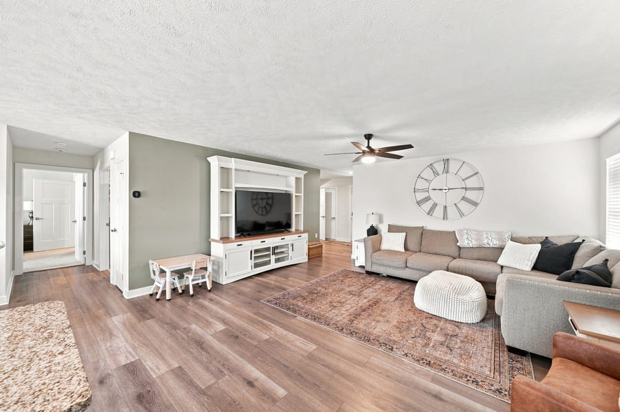 1018 Sunrise Way, Akron, OH, 44312 — photo 5 of 27