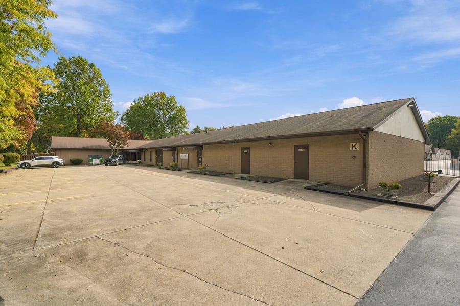 4381 Hudson Drive — photo 10 of 62