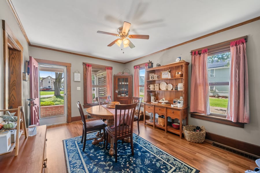 3051 Perrydale St NW — photo 9 of 42
