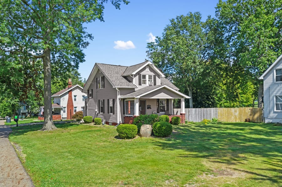 3051 Perrydale St NW — photo 3 of 42