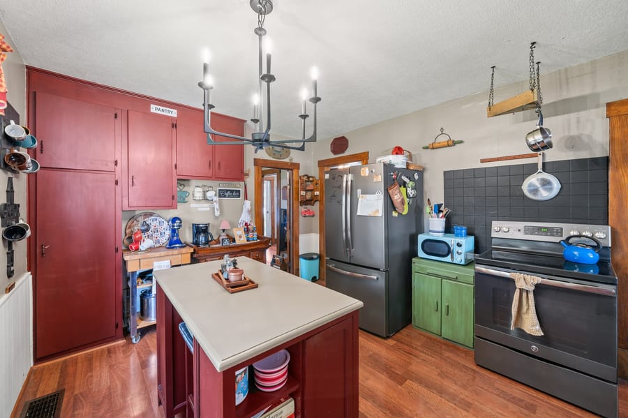 3051 Perrydale St NW — photo 14 of 42