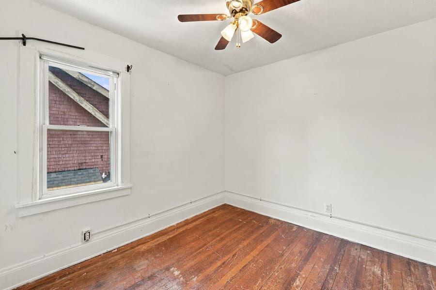 4018 Gifford Avenue — photo 17 of 27