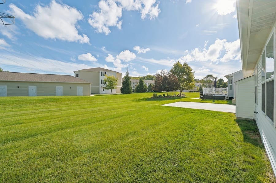 3382 Coopers Trail, Lorain, OH 44053, USA — photo 25 of 28