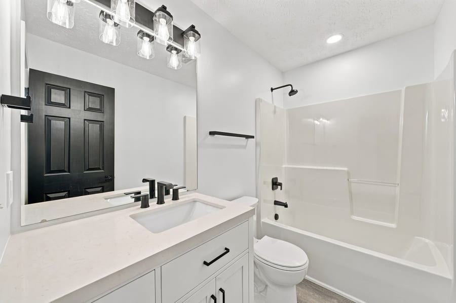 3382 Coopers Trail, Lorain, OH 44053, USA — photo 19 of 28