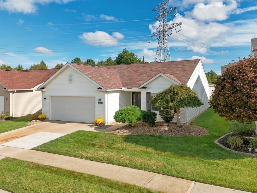 3382 Coopers Trail, Lorain, OH 44053, USA — photo 2 of 28