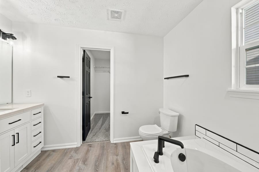 3382 Coopers Trail, Lorain, OH 44053, USA — photo 14 of 28