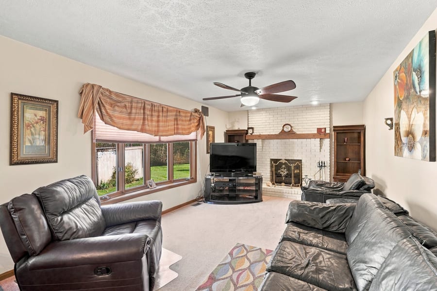 2299 Inas Drive — photo 14 of 46