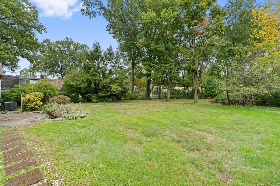 16236 Northvale Boulevard — photo 34 of 44