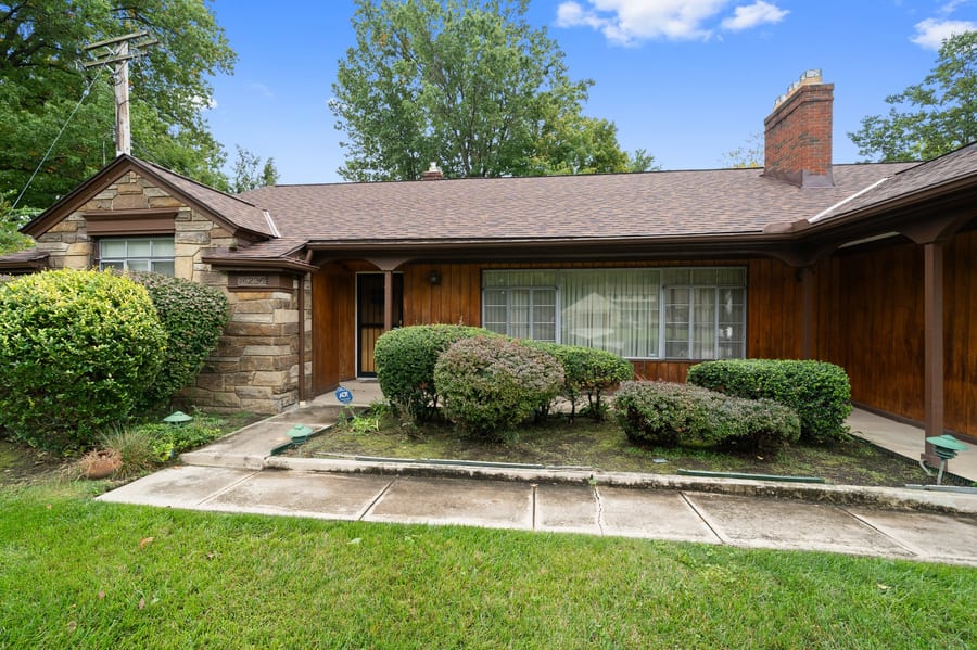 16236 Northvale Boulevard — photo 4 of 44