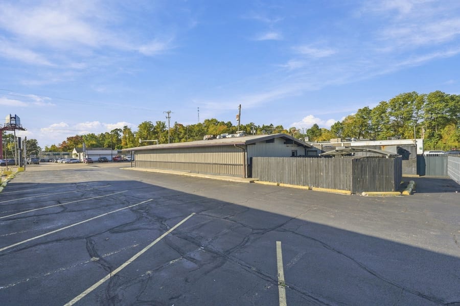1305 East Tallmadge Avenue — photo 13 of 29