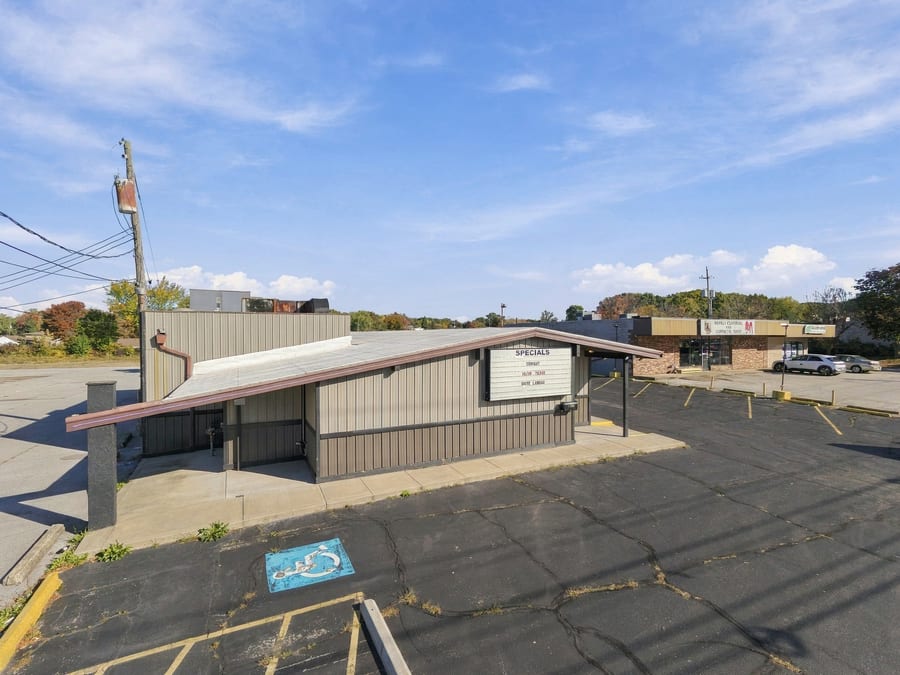 1305 East Tallmadge Avenue — photo 3 of 29