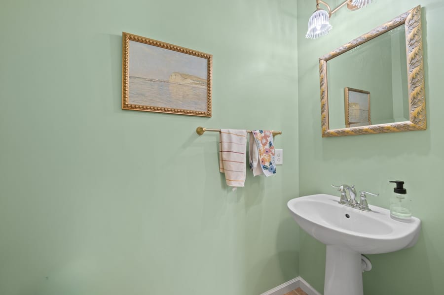 9167 Stonegate Circle, North Ridgeville, OH 44039 — photo 15 of 37