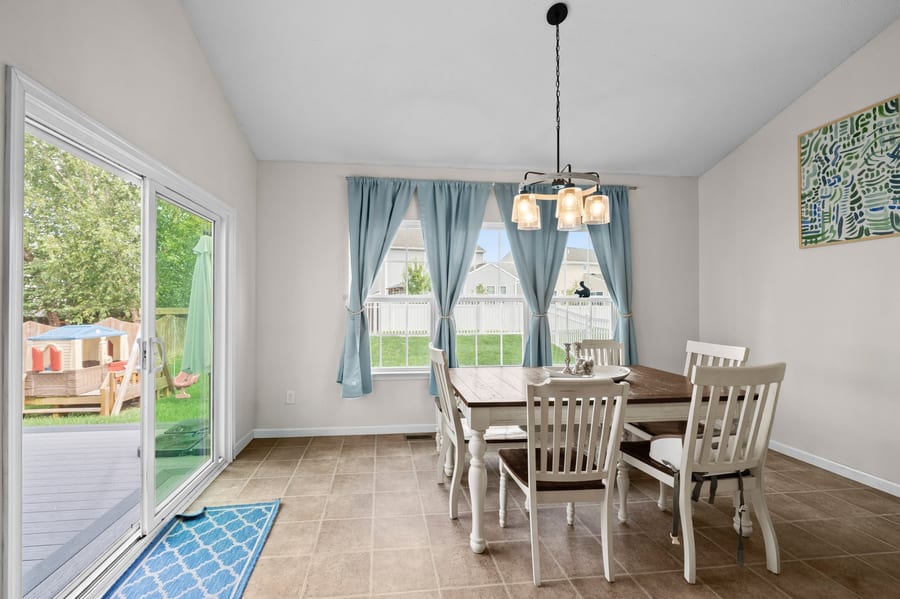9167 Stonegate Circle, North Ridgeville, OH 44039 — photo 13 of 37