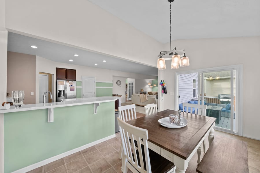 9167 Stonegate Circle, North Ridgeville, OH 44039 — photo 14 of 37