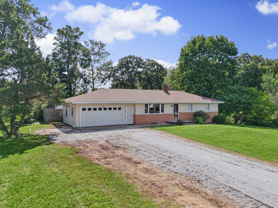 1264 Everbright Dr, Uniontown, OH 44685, USA — photo 4 of 34