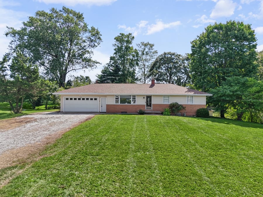 1264 Everbright Dr, Uniontown, OH 44685, USA — photo 1 of 34
