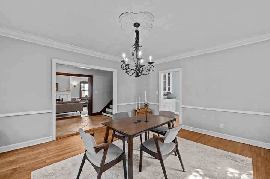 3319 Kenmore Rd — photo 15 of 51