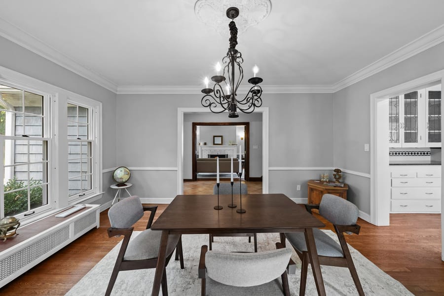 3319 Kenmore Rd — photo 16 of 51