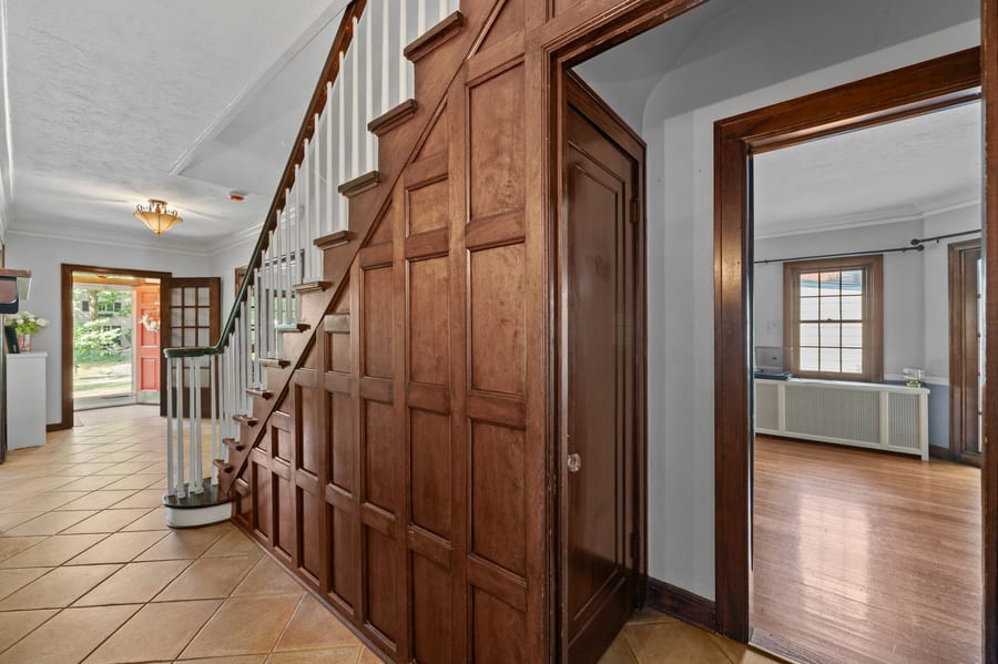 3319 Kenmore Rd — photo 25 of 51