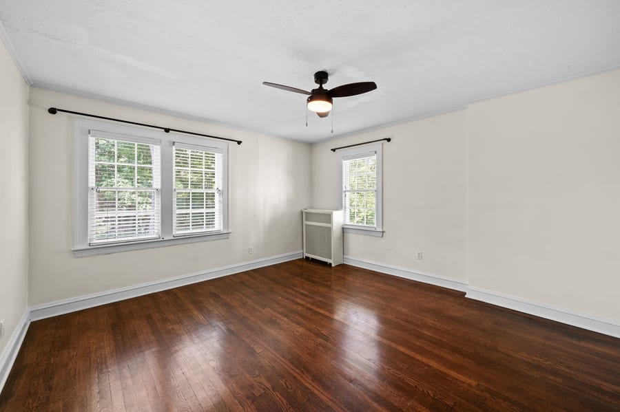 3319 Kenmore Rd — photo 31 of 51