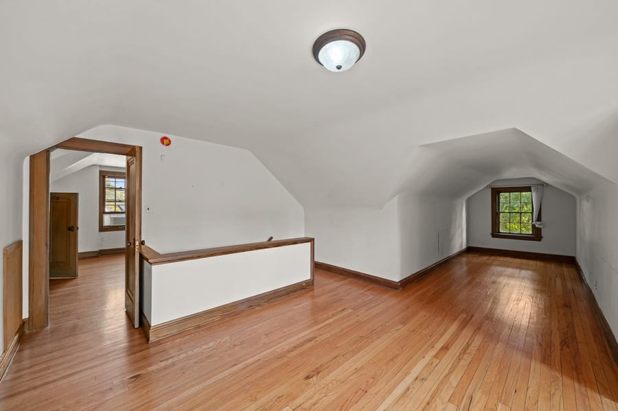 3319 Kenmore Rd — photo 40 of 51