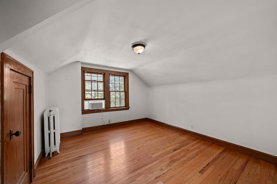 3319 Kenmore Rd — photo 41 of 51