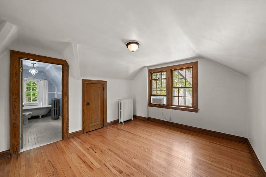 3319 Kenmore Rd — photo 42 of 51