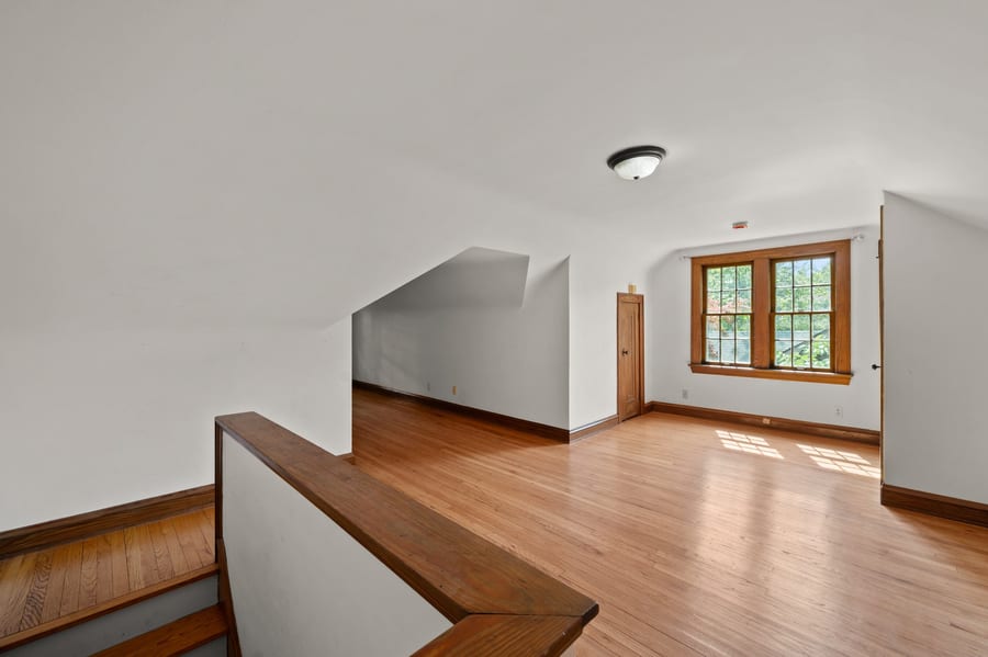 3319 Kenmore Rd — photo 39 of 51