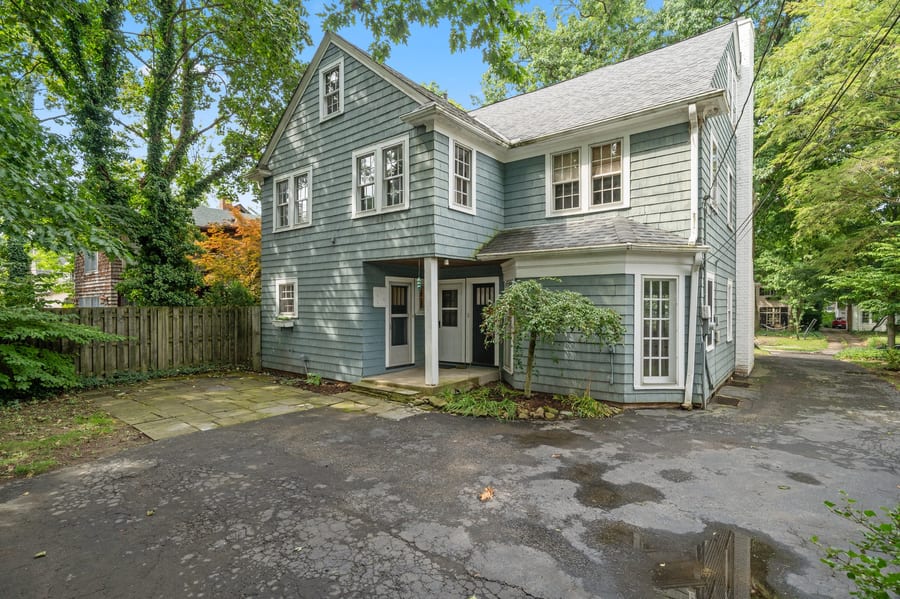 3319 Kenmore Rd — photo 47 of 51