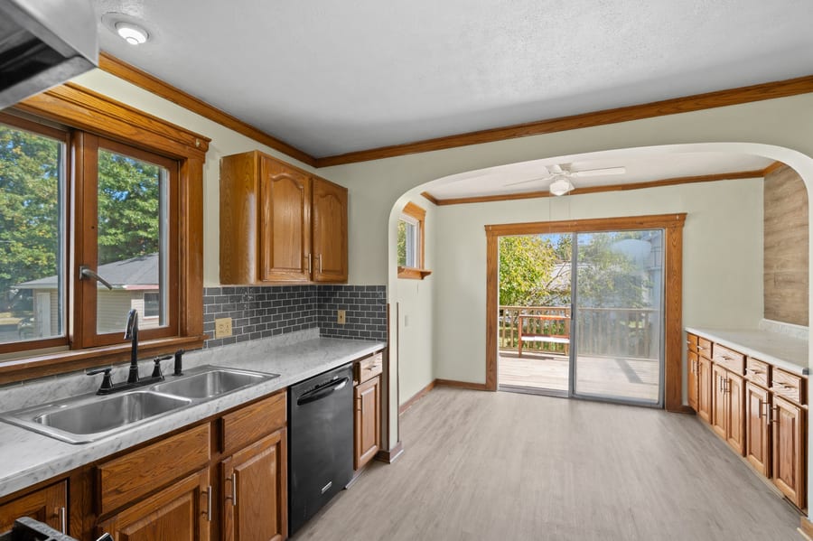 160 Claremont Avenue Northwest — photo 13 of 36