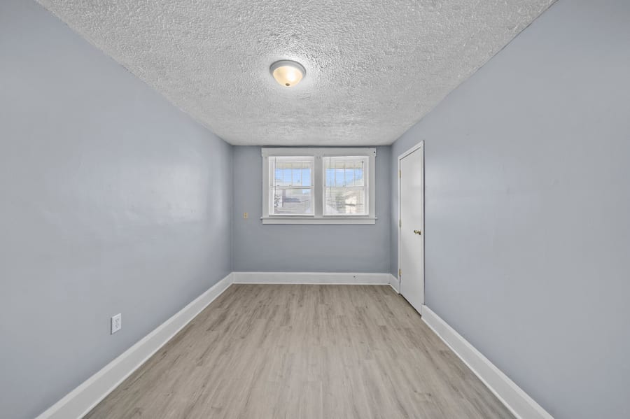 160 Claremont Avenue Northwest — photo 22 of 36
