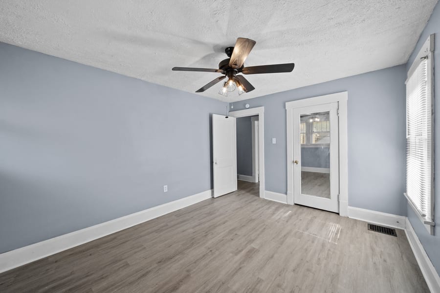 160 Claremont Avenue Northwest — photo 21 of 36