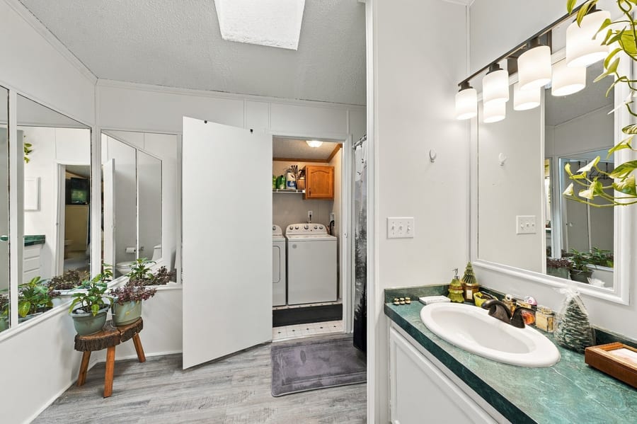 1525 Lancelot Street — photo 17 of 28