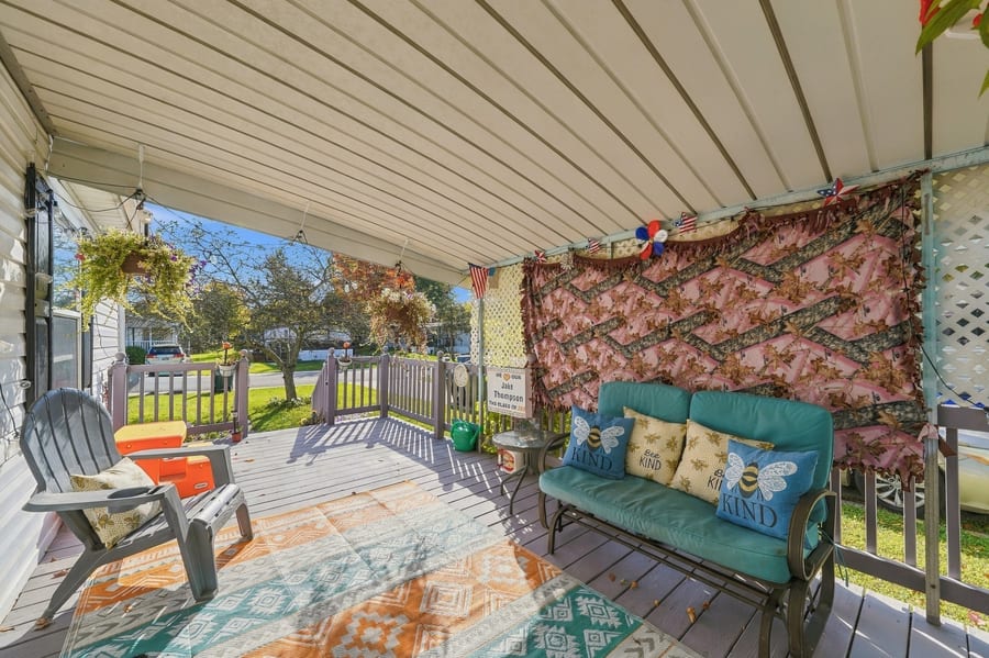 1525 Lancelot Street — photo 2 of 28