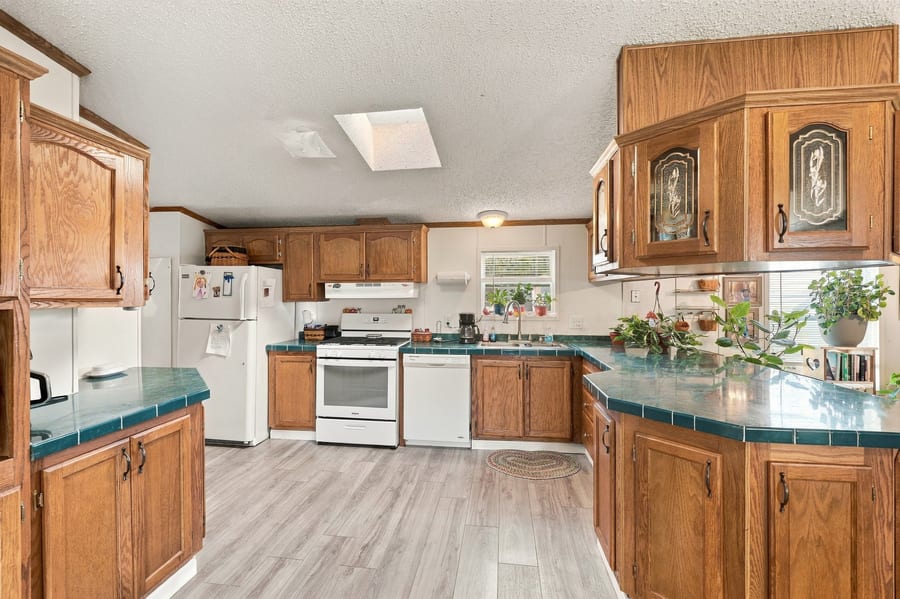 1525 Lancelot Street — photo 12 of 28
